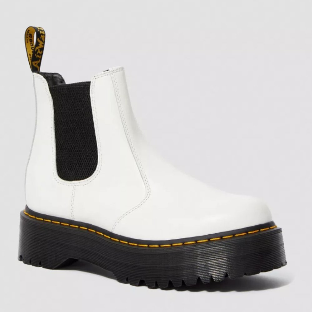 Dr. Martens 2976 Quad Chelsea Boot - white